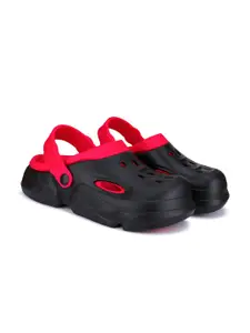 BERSACHE Men Colourblocked Clogs