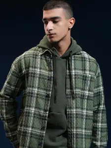 HIGHLANDER Men Opaque Checked Casual Shirt