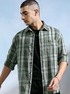 HIGHLANDER Men Opaque Checked Casual Shirt