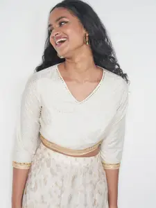 Global Desi Ethnic Motifs Print V-Neck Regular Crop Top