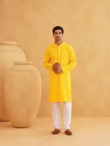 SOJANYA Ethnic Motifs Embroidered Mandarin Collar Straight Kurta