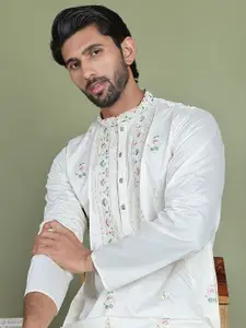 Jompers Floral Embroidered Sequinned Mandarin Collar Straight Kurta