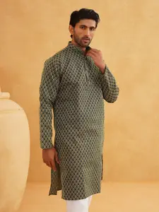 SOJANYA Floral Woven Design Mandarin Collar Straight Kurta With Pyjama