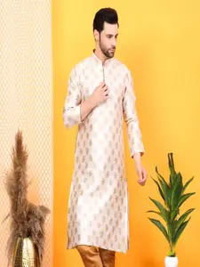 Larwa Jacquard Ethnic Motifs Woven Design Mandarin Collar Straight Kurta