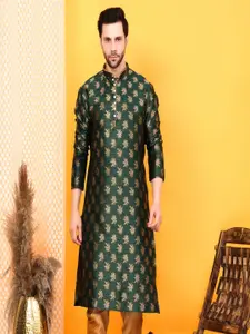 Larwa Jacquard Ethnic Motifs Woven Design Mandarin Collar Straight Kurta