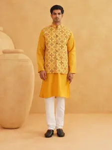 SOJANYA Band Collar Straight Kurta With Churidar And Nehru Jacket