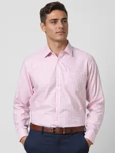 Van Heusen Men Spread Collar Checked Cotton Formal Shirt