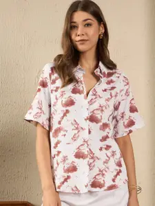 The Roadster Lifestyle Co. Women Spread Collar Abstract Printed Casual Shirt