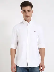 Tommy Hilfiger Men Spread Collar Solid Cotton Casual Shirt