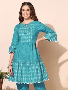 FASHION DREAM Women Printed Tie - Up Neck Tunic