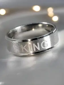 The Roadster Lifestyle Co King Band Finger Ring