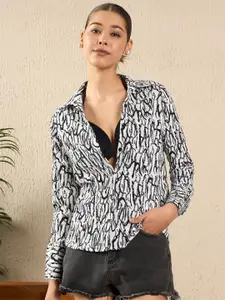 The Roadster Lifestyle Co. Women Spread Collar Abstract Printed Casual Shirt