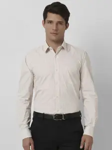 Peter England Men Slim Fit Spread Collar Micro Checked Cotton Formal Shirt