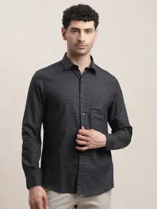 Turtle Men Standard Fit Spread Collar Textured Cotton Formal Shirt