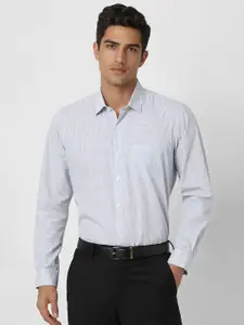 Peter England Men Slim Fit Spread Collar Micro Checked Cotton Formal Shirt