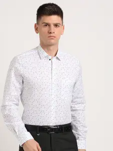 Turtle Men Standard Slim Fit Spread Collar Floral Printed Formal Shirt