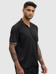 Snitch Men Relaxed Fit Cuban Collar Solid Casual Shirt