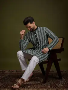 Anouk Black Geometric Embroidered Sequinned Mandarin Collar Straight Kurta