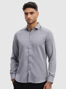 Snitch Men Smart Fit Spread Collar Textured Casual Shirt