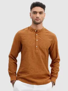 Snitch Men Smart Slim Fit Opaque Casual Shirt