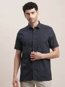 Turtle Men Standard Fit Spread Collar Floral Printed Cotton Formal Shirt