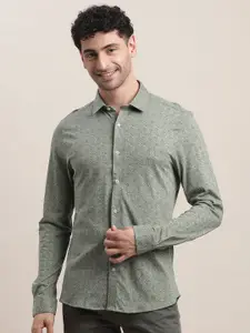 Turtle Men Classic Fit Spread Collar Abstract Printed Cotton Casual Shirt