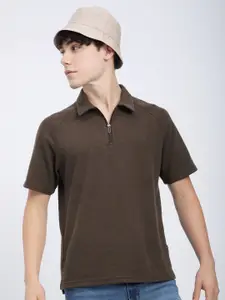 Beyoung Men Solid Polo Collar Cotton T-shirt