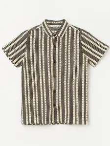 Fame Forever by Lifestyle Boys Cutaway Collar Vertical Striped Cotton Casual Shirt