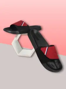 PERY PAO Men Colourblocked Sliders