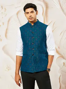 VASTRAMAY Woven Design Nehru Jacket