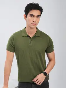 Beyoung Men Solid Polo Collar Cotton T-shirt