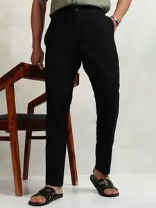 HIGHLANDER Men Slim Fit Mid Rise Flat-Front Trousers