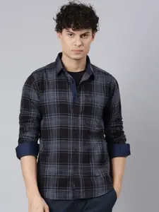 The Roadster Lifestyle Co. Men Standard Spread Collar Checked Cotton Casual Shirt