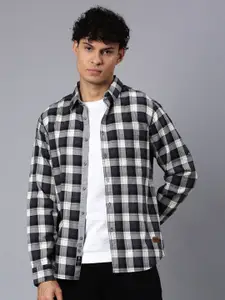 The Roadster Lifestyle Co. Men Standard Spread Collar Checked Cotton Casual Shirt