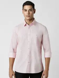 Van Heusen Sport Men Spread Collar Micro Ditsy Striped Cotton Slim Fit Casual Shirt