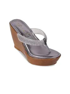 Catwalk Women Embellished Wedge Sandals