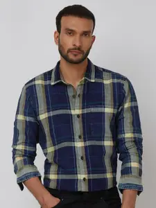 Mufti Men Spread Collar Tartan Checks Checked Cotton Slim Fit Casual Shirt