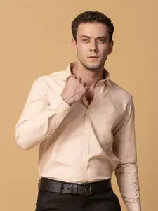 Berkshire Men Comfort Spread Collar Solid Cotton Slim Fit Formal Shirt