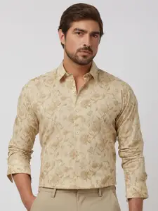 Mufti Men Spread Collar Cotton Slim Fit Casual Shirt