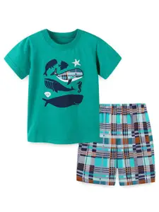 StyleCast Boys Green Printed Pure Cotton T-shirt with Shorts