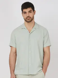 Mufti Men Spread Collar Solid Relaxed Fit Casual Shirt