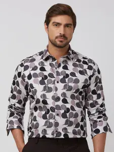 Mufti Men Spread Collar Abstract Printed Cotton Slim Fit Casual Shirt