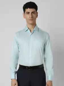 Van Heusen Men Spread Collar Micro Ditsy Printed Cotton Party Shirt