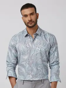 Mufti Men Spread Collar Cotton Slim Fit Casual Shirt