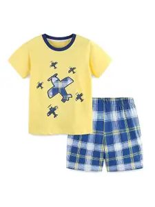StyleCast Boys Yellow Printed Pure Cotton T-shirt with Shorts