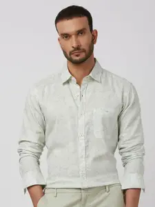 Mufti Men Spread Collar Cotton Slim Fit Casual Shirt