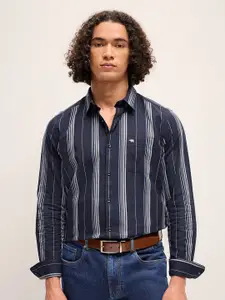 THE BEAR HOUSE Men Striped Slim Fit Pure Cotton Casual Shirt