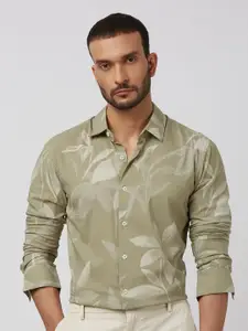 Mufti Men Spread Collar Cotton Slim Fit Casual Shirt