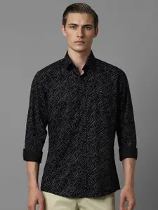 Louis Philippe Sport Men Spread Collar Abstract Printed Cotton Slim Fit Casual Shirt
