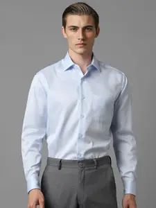 Louis Philippe Men Classic Spread Collar Solid Cotton Formal Shirt